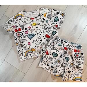 Lola + The Boys Doodle Sticker Set Girls White Graphic T-Shirt/Shorts Size 6